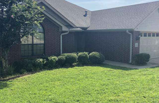 305 Northridge Drive - 305 Northridge Drive, Van Buren, AR 72956