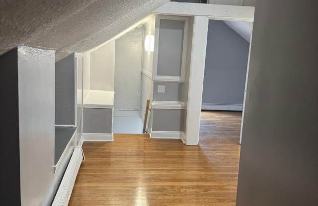 272 Exchange Street - 2 Gallery 4