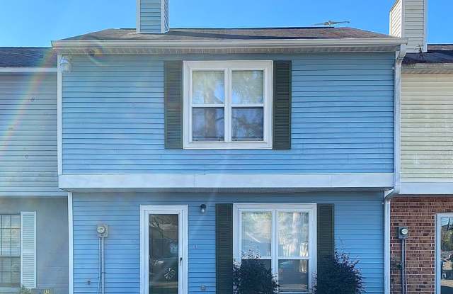 Charming 2 Bed/1.5 Bath Townhome near intersection of Willow and Louisiana Ave. photos photos