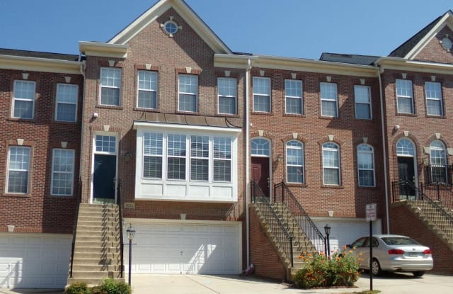8222 GUNSTON COMMONS WAY - 8222 Guston Commons Way, Lorton, VA 22079