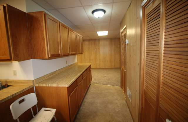 504 Wollan Street photos photos