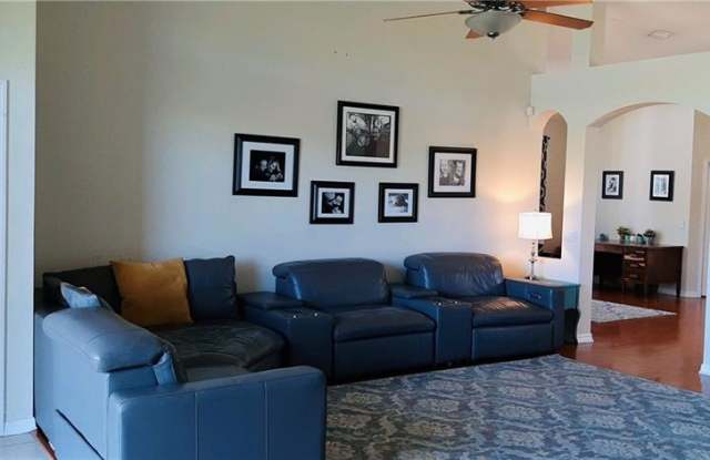 8907 N RIVER ROAD Gallery 4