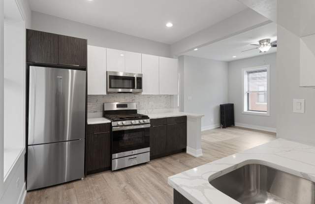 7425 N Clark St photos photos