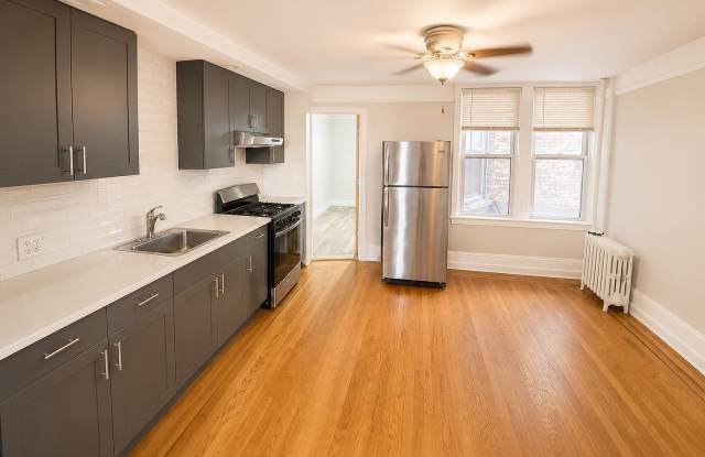 240 Suydam St # 1 Gallery 2
