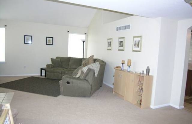 10920 Cannnonade DR. Gallery 3