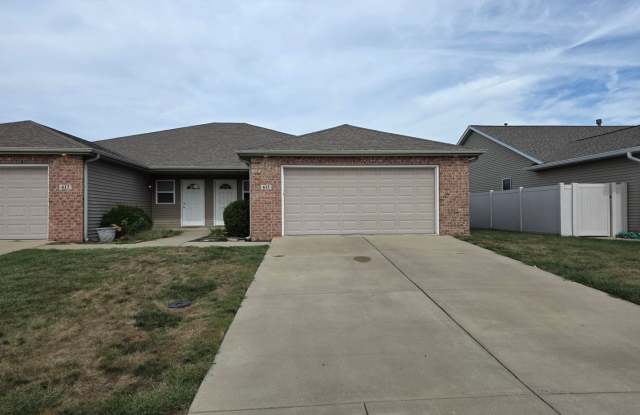 2 Bed 2 Bath Chatham $1500.00 - 615 Jetty Drive, Chatham, IL 62629 2 Bed 2 Bath Chatham $1500.00 - 615 Jetty Drive, Chatham, IL 62629