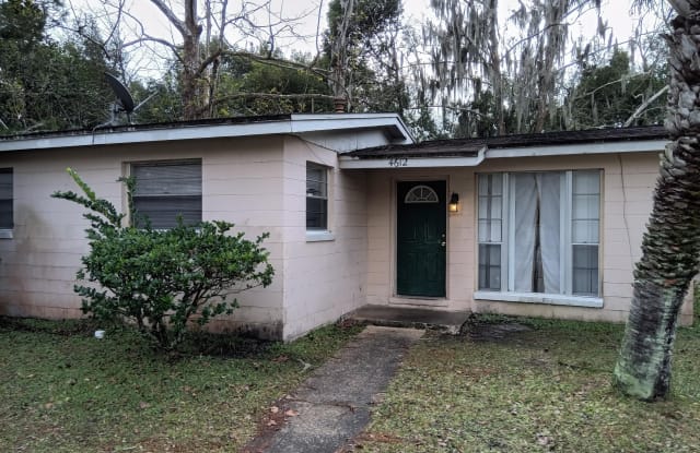 4612 ROANOKE Boulevard - 4612 Roanoke Boulevard, Jacksonville, FL 32208