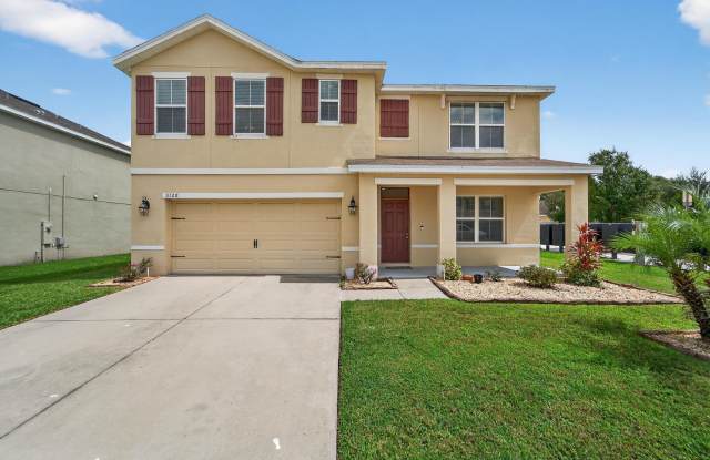 Stunning 5 bed/ 2 bath - 3128 South Northview Road, Plant City, FL 33566