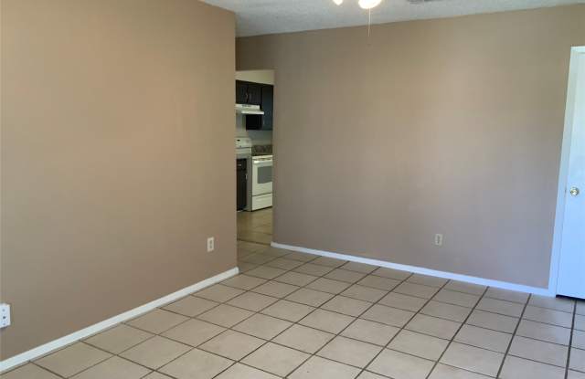 5804 Willow View Drive Gallery 3