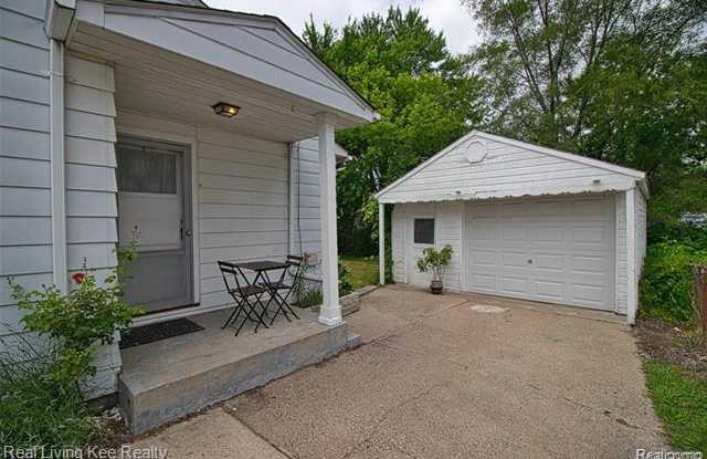 34210 CHANNING Court Gallery 2