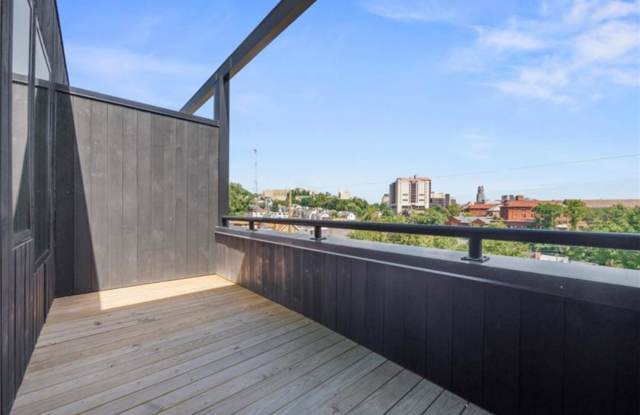 Spacious 3-Bedroom Home Near University of Pittsburgh Gallery 4