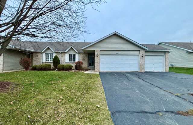 2 bedroom, to bath 3 car garage - 6269 Sulkey Lane, Rockford, IL 61108