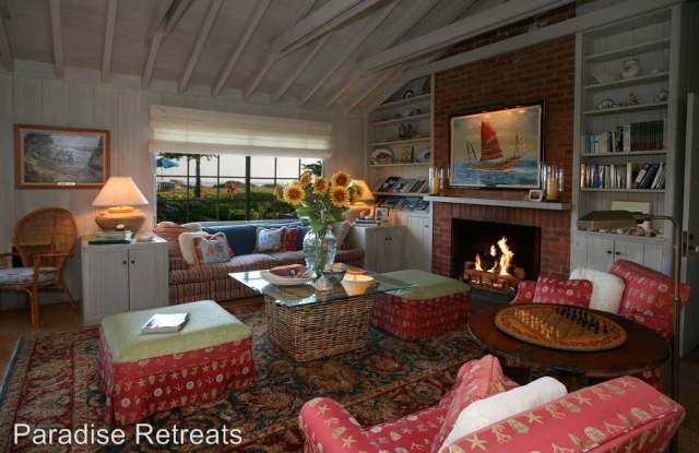 4347 Avenue Del Mar Gallery 4