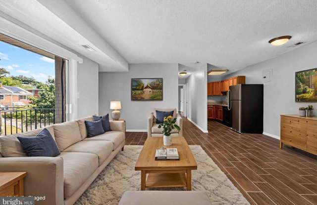 625 CHESAPEAKE Street SE photos photos