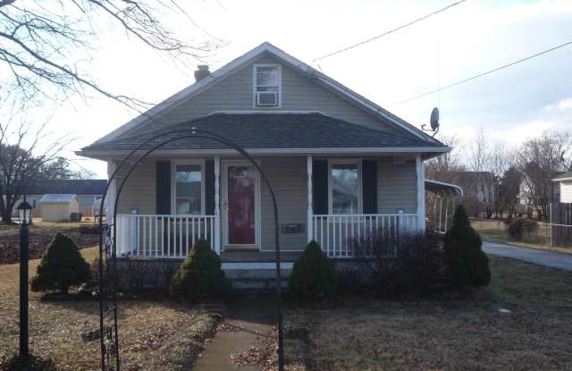104 GREENWAY Street Gallery 1