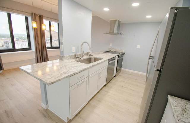Updated 2BR Condo Steps from Mayo + Underground Parking Gallery 3