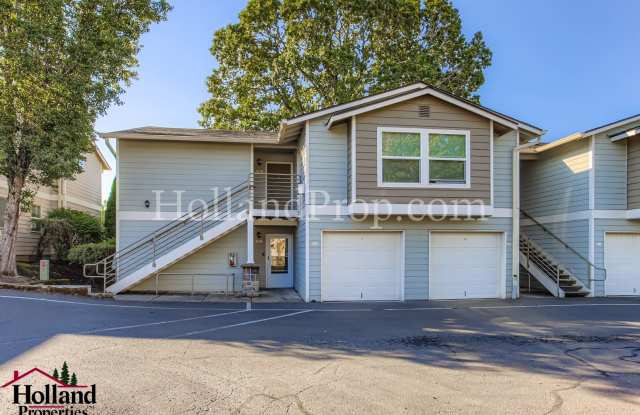 Fantastic 2 Bedrooms Condo in the Heart of Bethany Village! photos photos