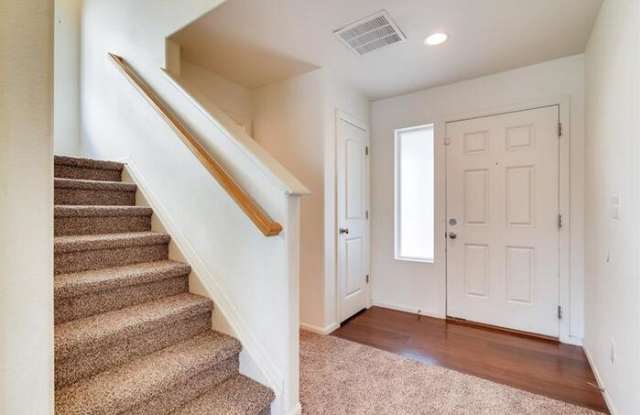 5018 Ridgewood Drive Gallery 3