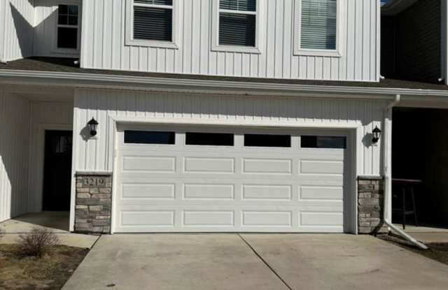 Beautiful 3 Bed 2.5 Bath Home in Ankeny photos photos