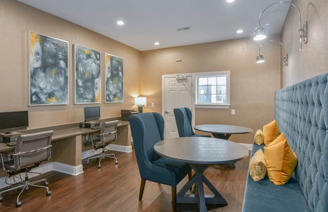 Avalon Peaks Apartments Gallery 3
