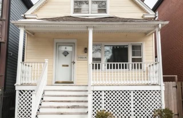1920 W NELSON ST - 1920 West Nelson Street, Chicago, IL 60657