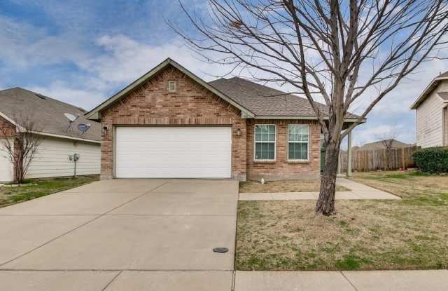 308 Crescent Ridge - 308 Crescent Ridge Drive, Fort Worth, TX 76140