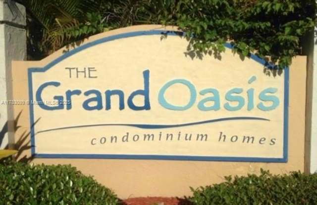 5621 Riverside Dr - 5621 Riverside Drive, Coral Springs, FL 33067