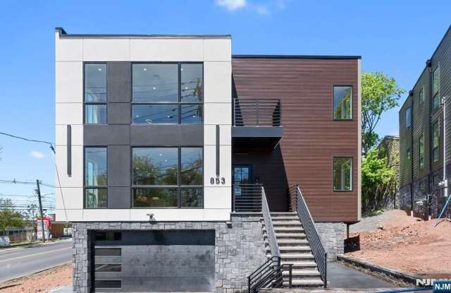 853 Pleasantview Terrace Gallery 2