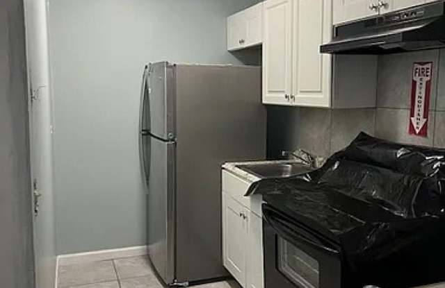 1266 Washington Ave photos photos