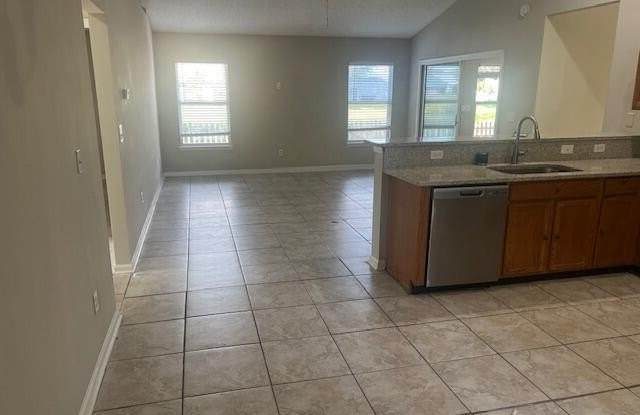 2122 KNOTTINGHAM TRACE Lane photos photos
