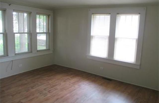 203 South Cravens Street - 1 Gallery 2