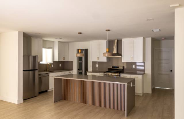 17601 Hamlin Street photos photos 17601 Hamlin Street photos photos