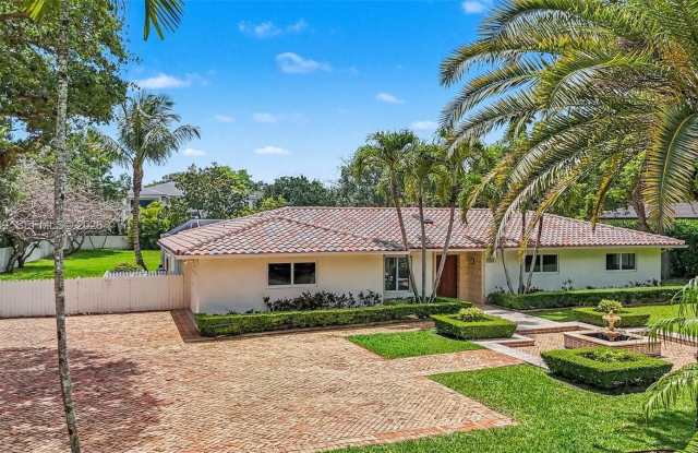 7230 SW 104th St photos photos