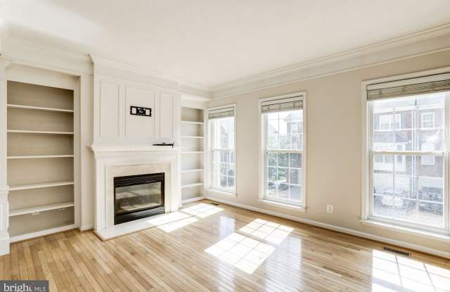 6245 SPLIT CREEK LANE Gallery 4