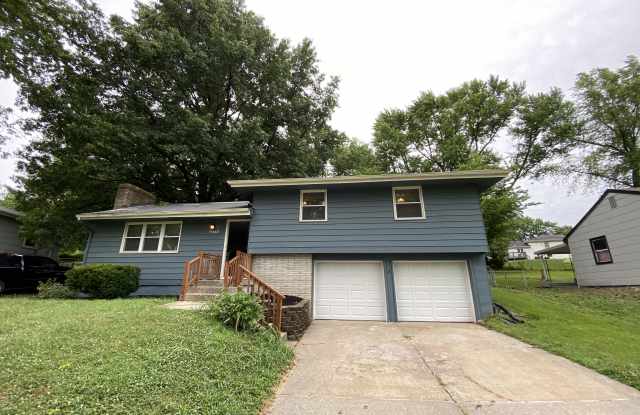 7940 NE 53rd Ter - 7940 Northeast 53rd Terrace, Kansas City, MO 64119
