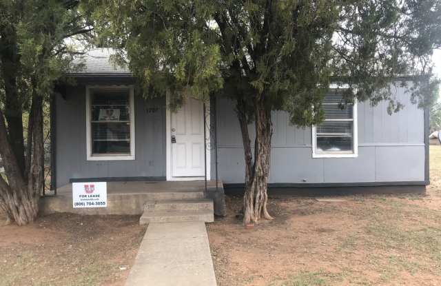 $0 First Month's Rent / $0 Deposit at Move-in photos photos