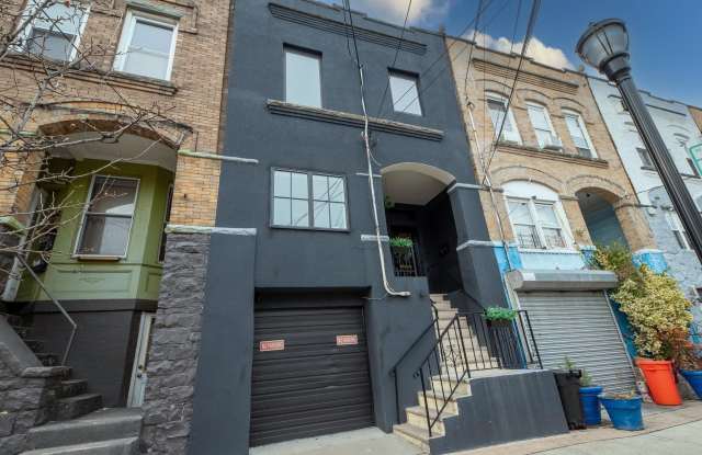 4525 BROWN ST photos photos