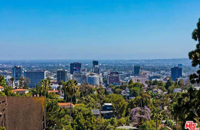 6324 Quebec Dr - 6324 Quebec Drive, Los Angeles, CA 90068