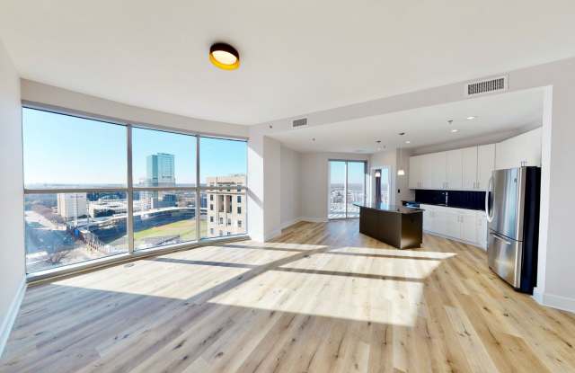 333 W Trade Street #1207 - 333 West Trade Street, Charlotte, NC 28202