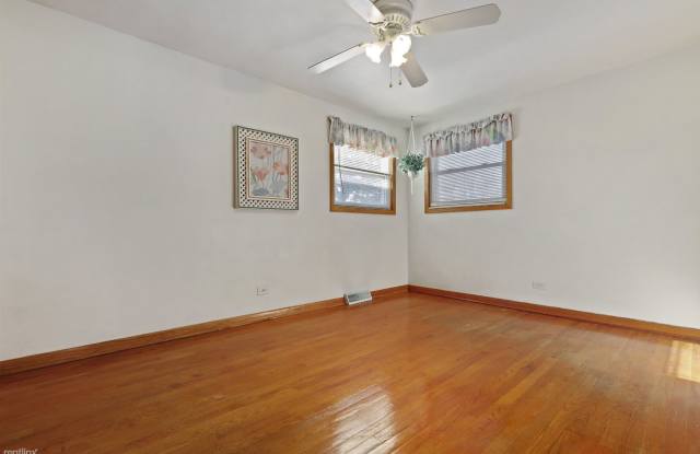 6012 S McVicker Ave Gallery 4