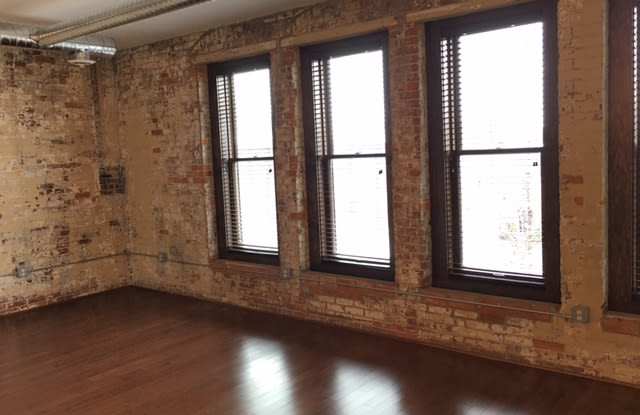 Bosche Lofts - 916 Main Street, Buffalo, NY 14202