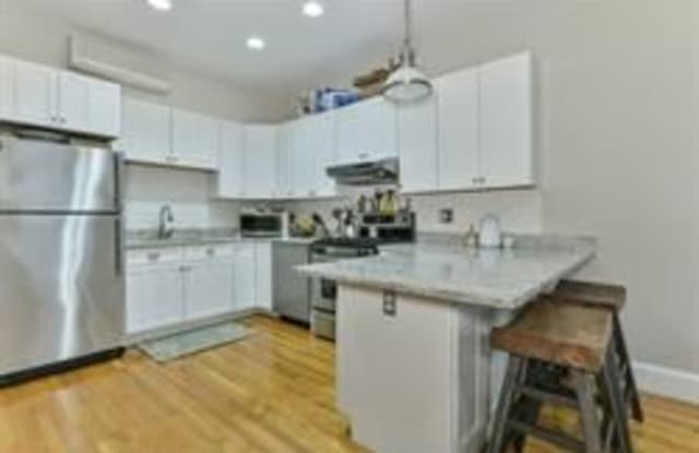 106 Union Park St Gallery 2