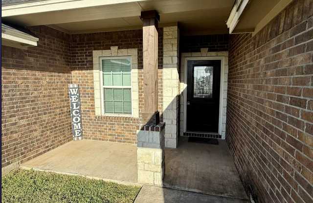 220 Yorktown Avenue - 220 Yorktown Avenue, Clute, TX 77531