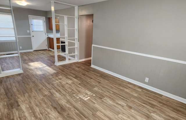A2(RCH-89) 400 Walker Ave Gallery 2