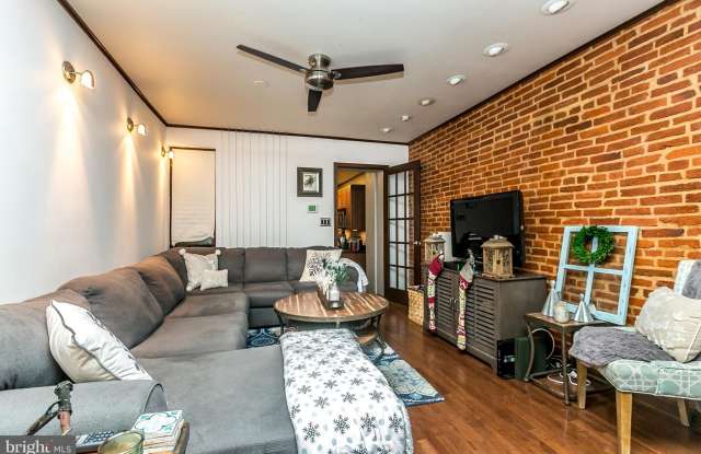 810 S KENWOOD AVENUE - 810 South Kenwood Avenue, Baltimore, MD 21224