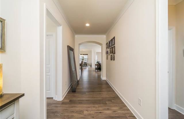5776 CYPRESS BLUFF Lane Gallery 4