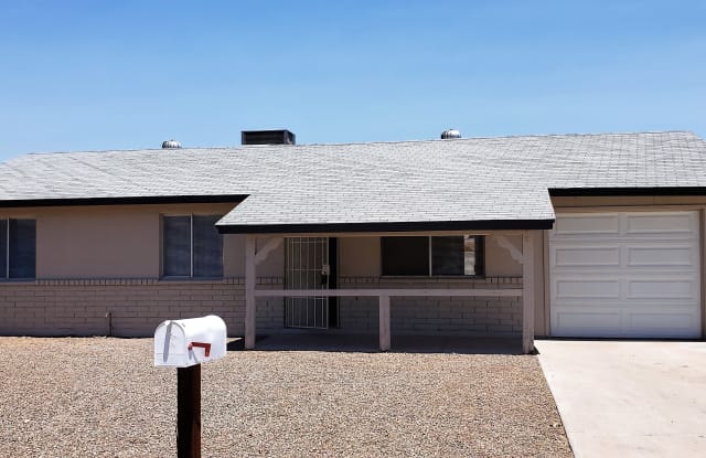 4328 E Grove St - 4328 East Grove Street, Phoenix, AZ 85040