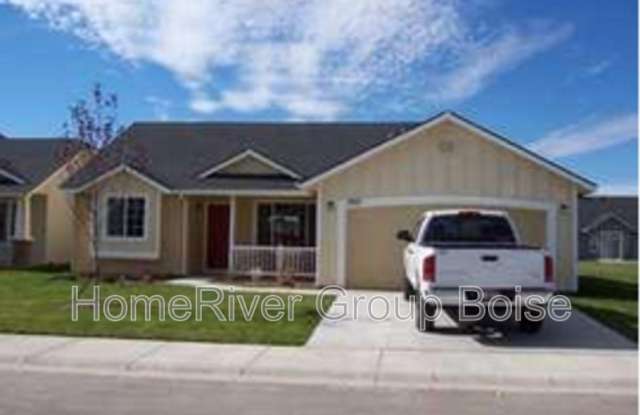 3927 N Kilberry Ave Gallery 1