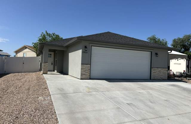2909 Bookcliff Avenue photos photos