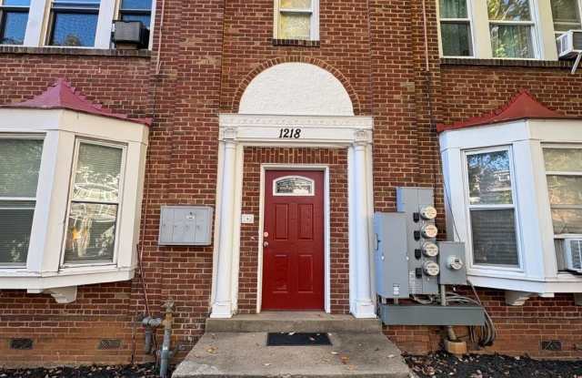1218 STAPLES Street NE Gallery 2